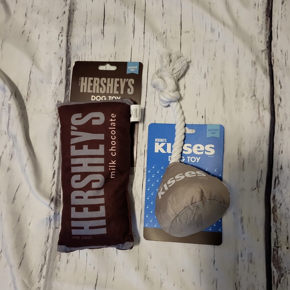 New 2 pet chocolate squeaky plush toys.